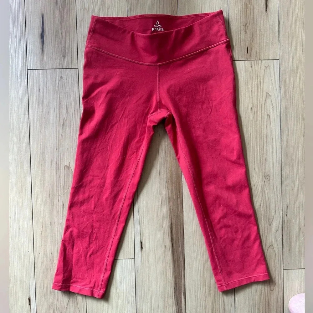 Prana Ashley Capri Crop Legging Coral Red Size Small Yoga